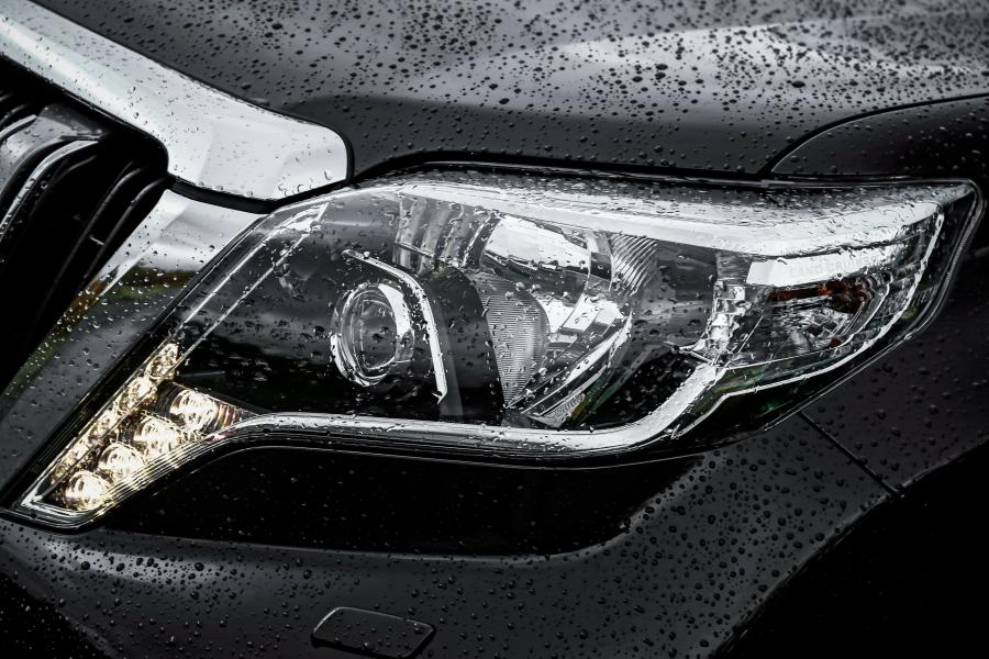 Детали экстерьера Toyota Land Cruiser Prado (150) 2017 года  (EU) (фото 36 из 50)